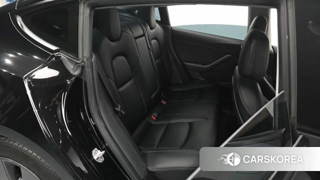 Tesla Model 3 2021 Черный из Кореи, фото 3