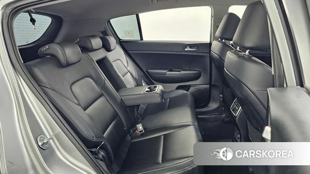 Kia Sportage The Bold 2021 Серый из Кореи, фото 3