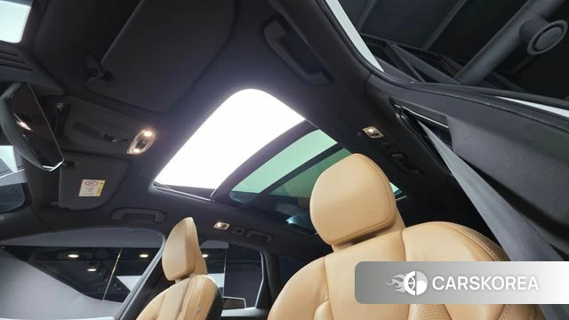 Volvo XC60 second Generation 2021 Белый из Кореи, фото 3