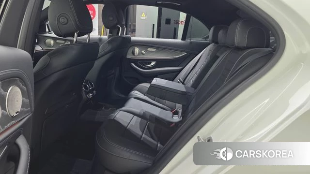 Mercedes-Benz E-Class W213 2021 Белый из Кореи, фото 3