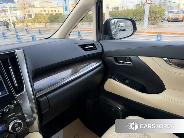 Toyota Vellfire 2021 Черный из Китая, фото 3