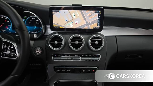 Mercedes-Benz C-Class W205 2021 Белый из Кореи, фото 3
