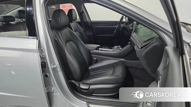 Hyundai Sonata (DN8) 2023 Серебряный из Кореи, фото 3