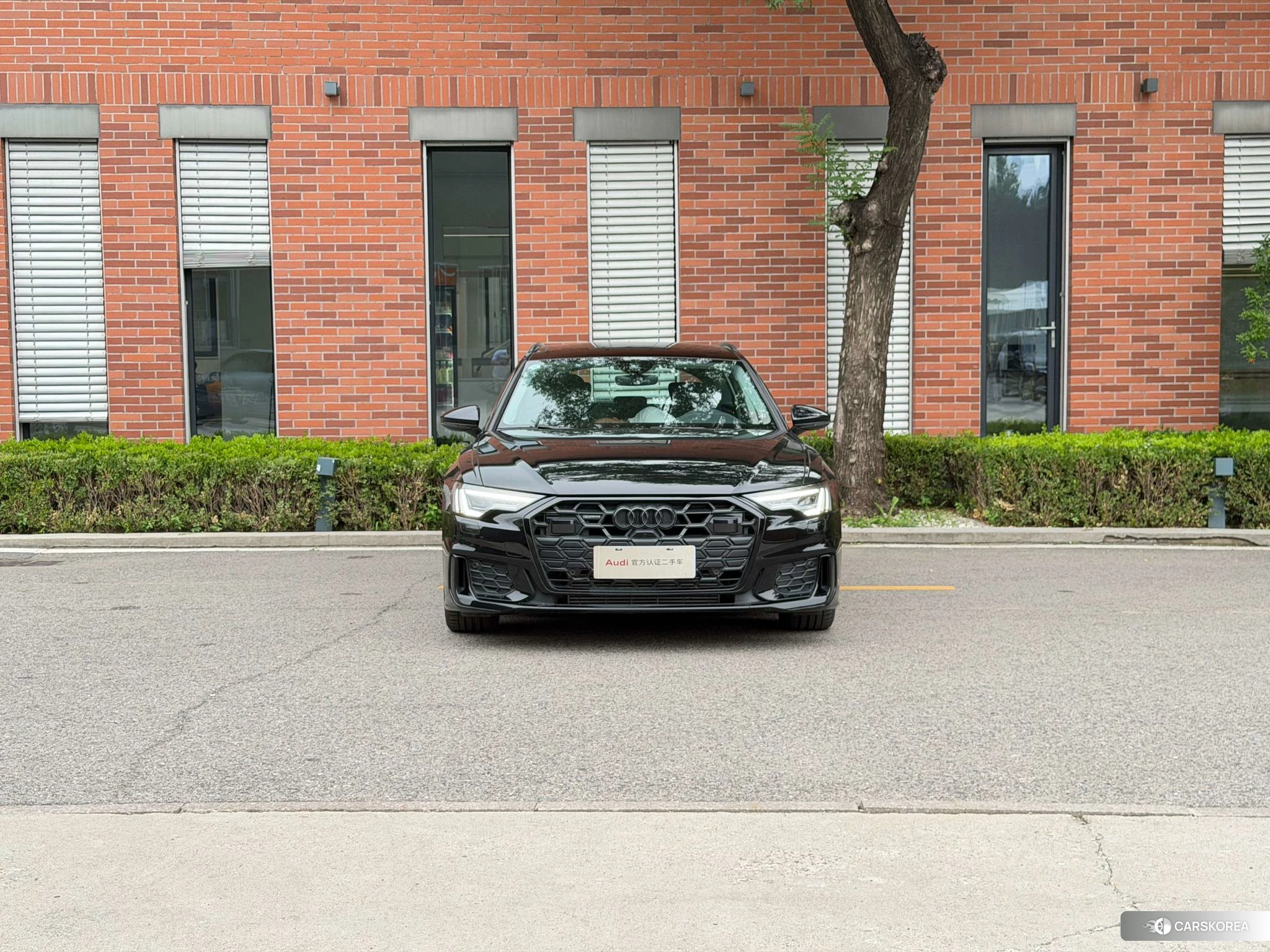 Audi A6 2024 Черный из Китая, фото 3