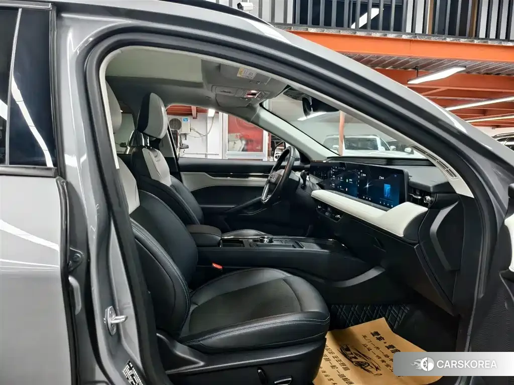 Ford Evos 2022 Silver/gray из Китая, фото 3