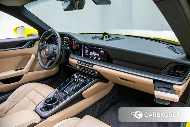 Porsche 911(992) 2020 Желтый из Кореи, фото 3