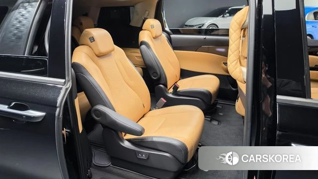 Kia Carnival 4th generation 2022 Черный из Кореи, фото 3