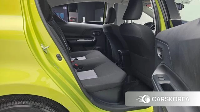 Toyota Prius C 2018 Светло-зеленый из Кореи, фото 3
