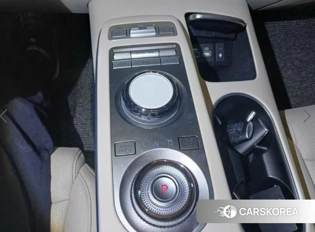 Genesis GV70 2023 Белый из Кореи, фото 3