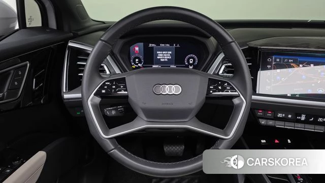 Audi Q4 e-Tron (F4) 2025 Белый из Кореи, фото 3