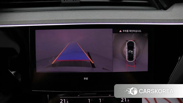 Audi e-Tron 2023 Белый из Кореи, фото 3