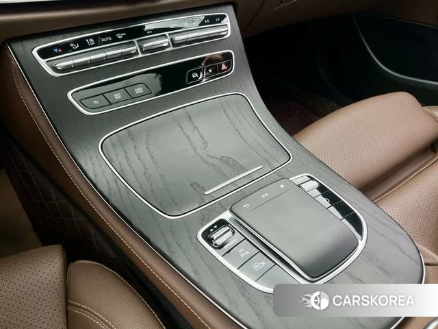 Mercedes-Benz E-Class 2022 Черный из Китая, фото 3