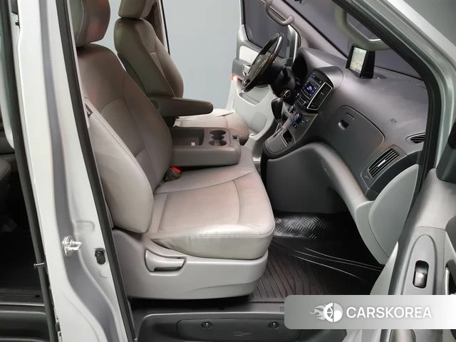 Hyundai The New Grand Starex 2019 Серебряный из Кореи, фото 4