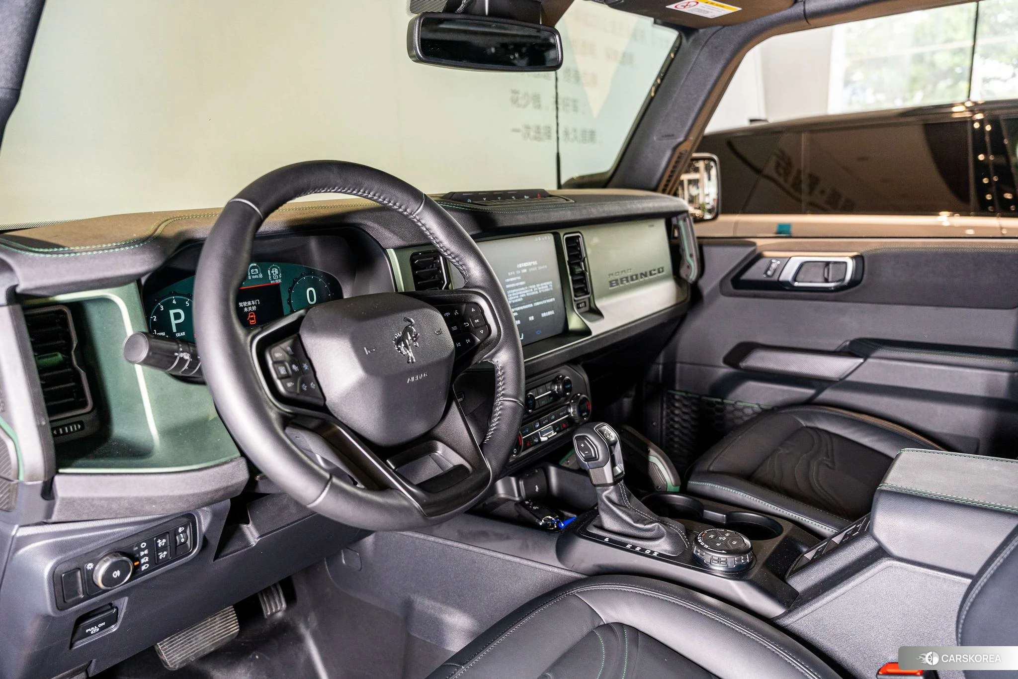 Ford Bronco 2024 Зеленый из Китая, фото 3