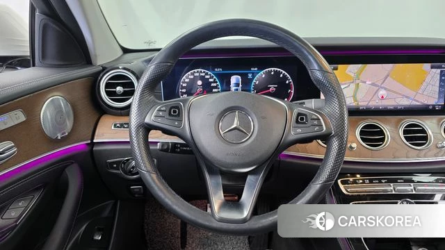 Mercedes-Benz E-Class W213 2018 Белый из Кореи, фото 3