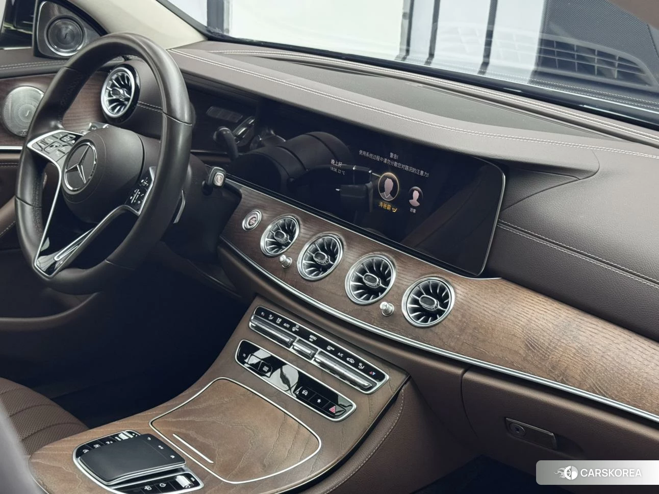 Mercedes-Benz E-Class 2021 Черный из Китая, фото 3