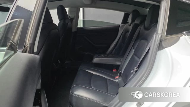 Tesla Model 3 2019 Белый из Кореи, фото 3
