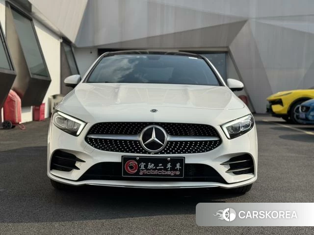 Mercedes-Benz A-Class 2023 Белый из Китая, фото 3