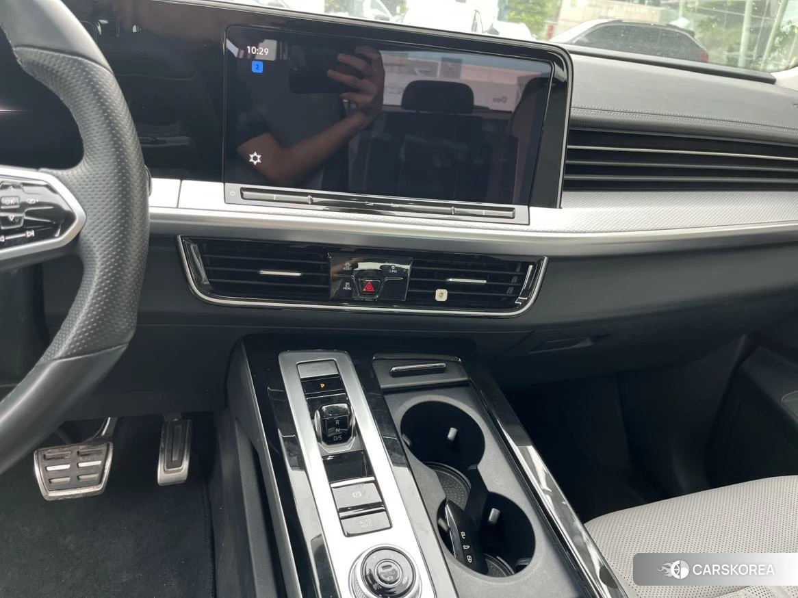 Volkswagen Tavendor 2022 Белый из Китая, фото 3