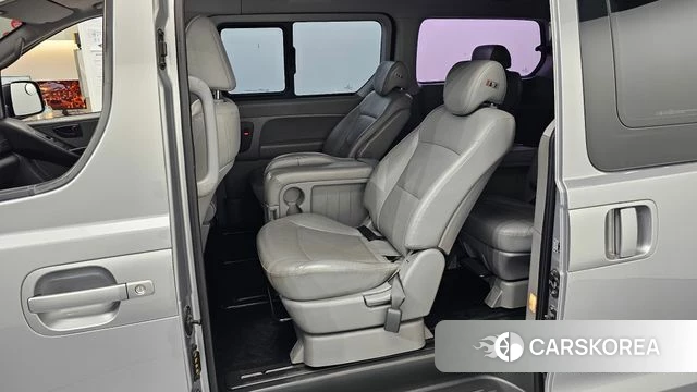 Hyundai The New Grand Starex 2018 Серебряный из Кореи, фото 3