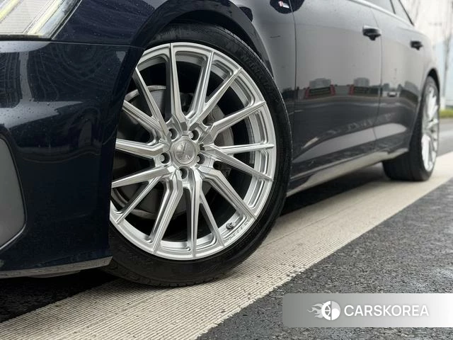 Audi A6 2021 Черный из Китая, фото 3