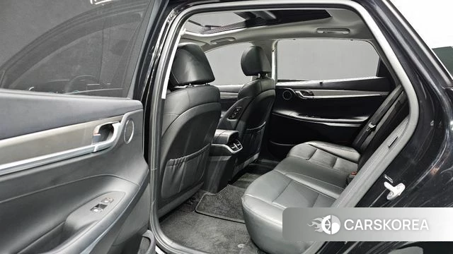 Hyundai The New Grandeur IG Hybrid 2022 Черный из Кореи, фото 3