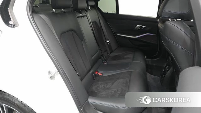 BMW 3 Series (G20) 2020 Белый из Кореи, фото 3