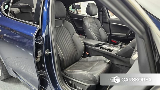 Genesis G70 2018 Синий из Кореи, фото 3