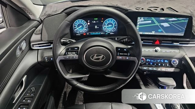 Hyundai The New Avante (CN7) 2024 Светло-серебряный цвет из Кореи, фото 3