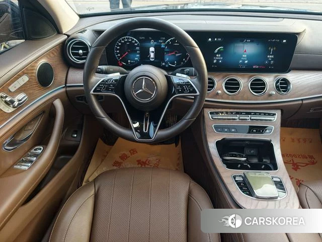 Mercedes-Benz E-Class 2023 Зеленый из Китая, фото 3