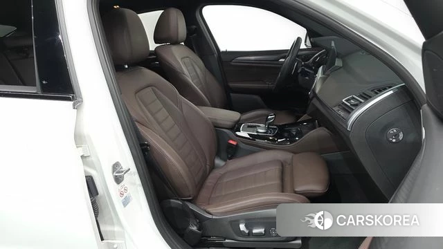 BMW X4 (G02) 2023 Белый из Кореи, фото 3