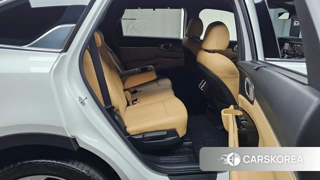 Kia Sorento 4th Generation 2023 Белый из Кореи, фото 3