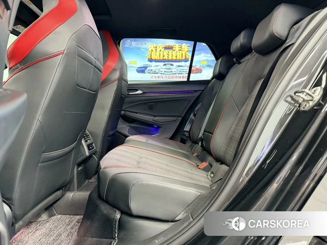 Volkswagen Golf 2025 Черный из Китая, фото 3