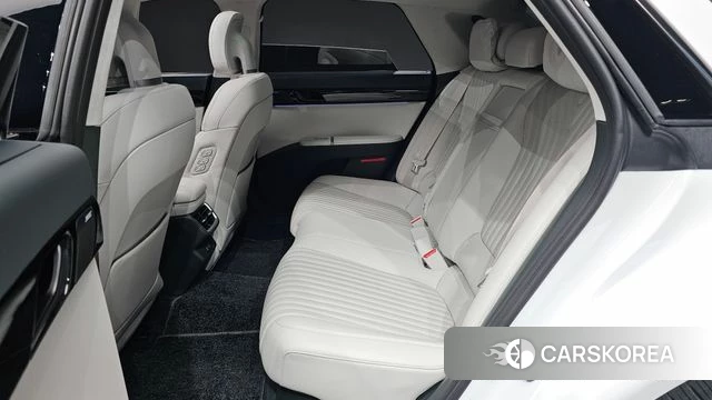 Hyundai Grandeur Hybrid (GN7) 2024 Белый из Кореи, фото 3