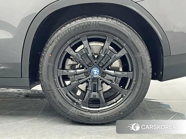 BMW iX3 2021 Темно-серый из Китая, фото 3