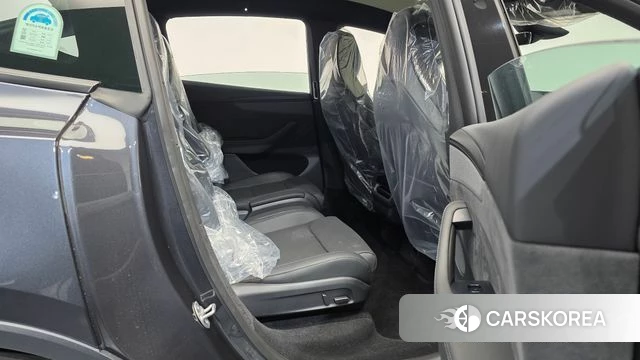 Tesla Model Y 2026 Серый из Кореи, фото 3