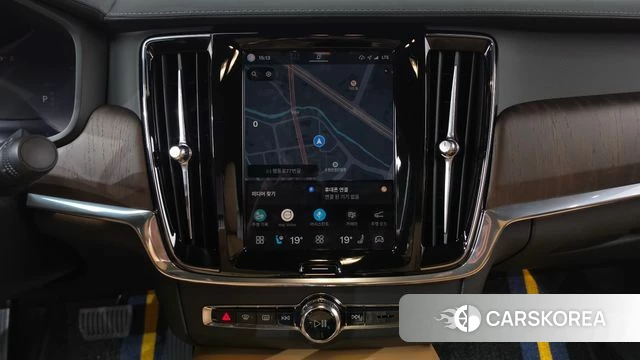 Volvo S90 2023 Серый из Кореи, фото 3