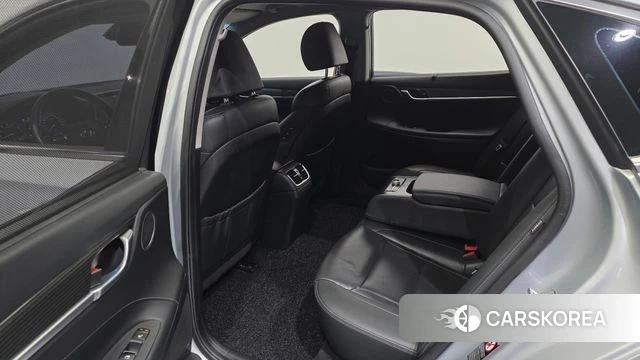 Hyundai Grandeur IG 2019 Серебристо-серый из Кореи, фото 3