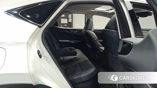 Lexus NX450h + 2nd generation 2022 Белый из Кореи, фото 3