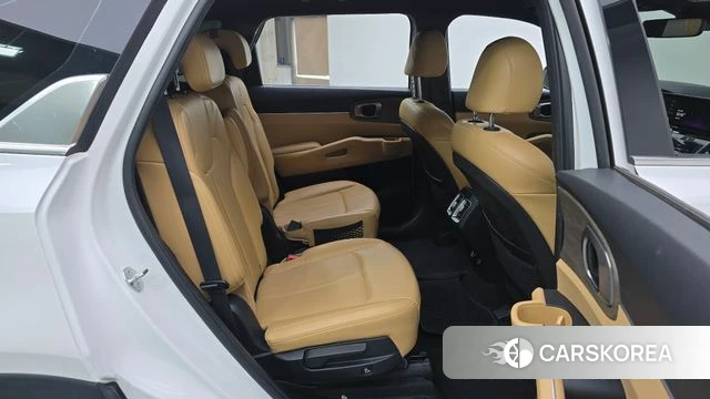 Kia Sorento 4th Generation 2023 Белый из Кореи, фото 3