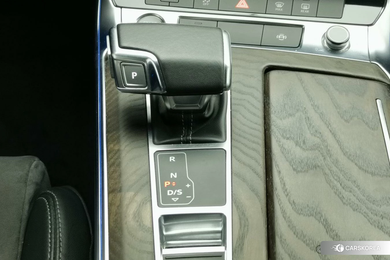 Audi A6L 2020 Черный из Китая, фото 3