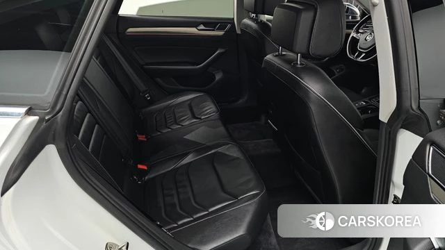 Volkswagen Arteon 2019 Белый из Кореи, фото 3