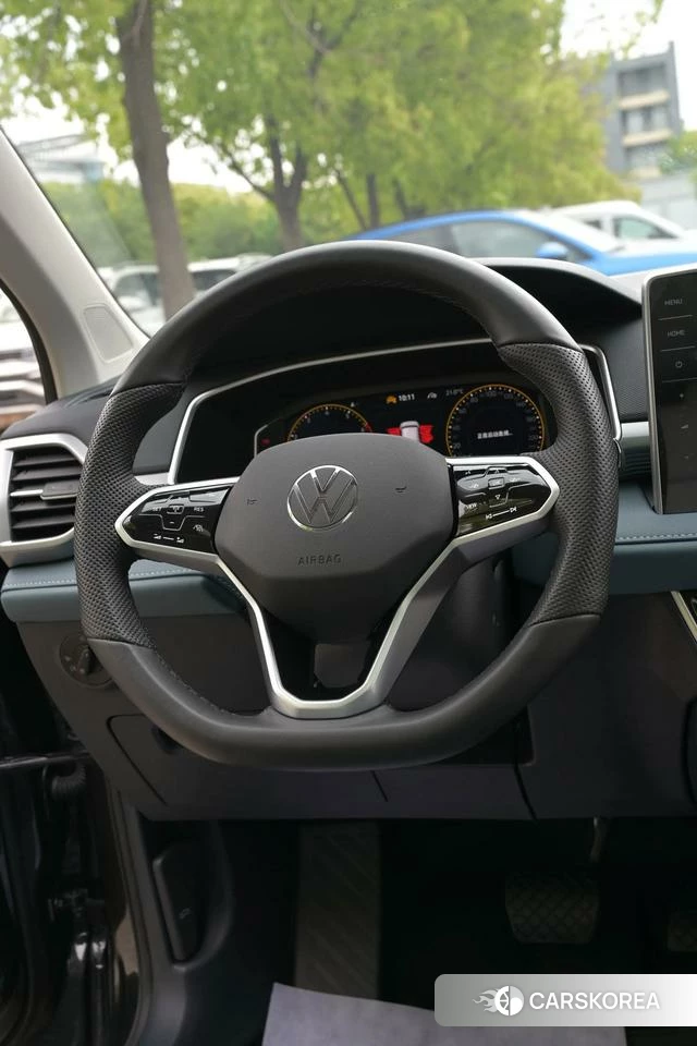 Volkswagen Tharu 2024 Темно-серый из Китая, фото 3
