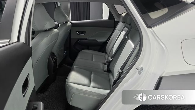 Hyundai Kona Hybrid (SX2) 2024 Белый из Кореи, фото 3