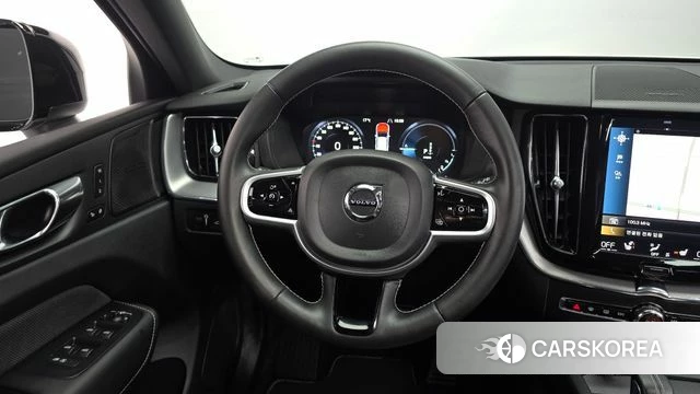 Volvo XC60 second Generation 2020 Белый из Кореи, фото 3
