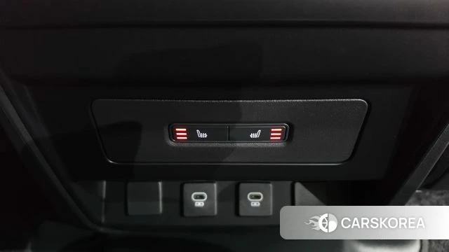 Land Rover Defender (L663) 2025 Зеленый из Кореи, фото 3