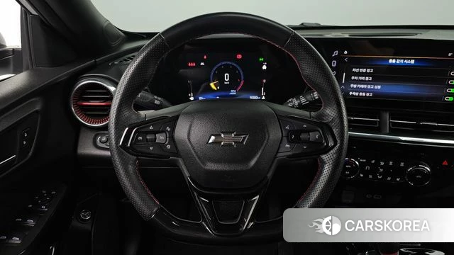Chevrolet (GM Daewoo) Trax Crossover 2023 Белый из Кореи, фото 3
