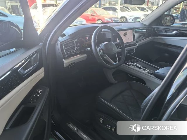 Volkswagen Teramont 2022 Черный из Китая, фото 3