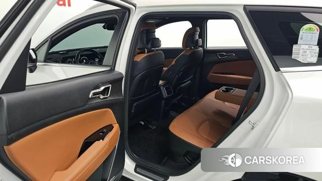 Kia Sportage 5th Generation Hybrid 2024 Белый из Кореи, фото 3
