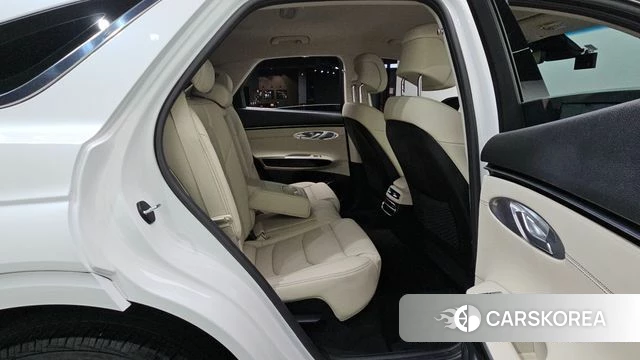 Genesis GV70 2023 Белый из Кореи, фото 3